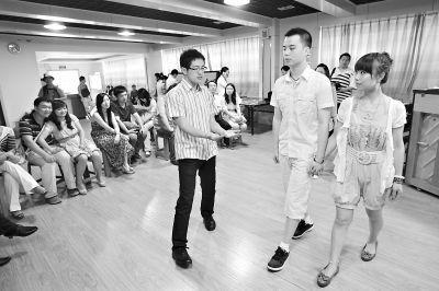结婚没有司仪好吗_结婚司仪没好有啥讲究_结婚司仪没好有什么讲究