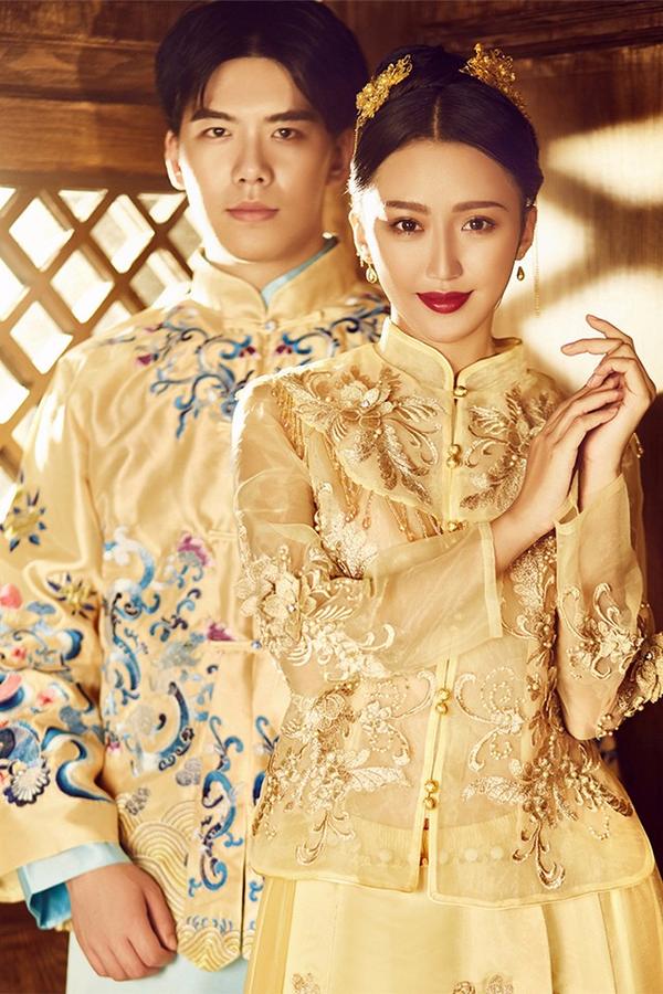 推荐婚纱照类型中式女_婚纱照中式风格_中式婚纱拍照姿势