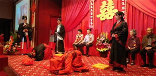 厦门的婚礼是怎样的_厦门婚礼习俗作文_厦门婚礼风俗